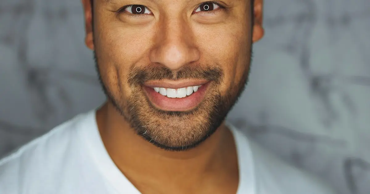 Professional portrait photo for eDarling dating profile