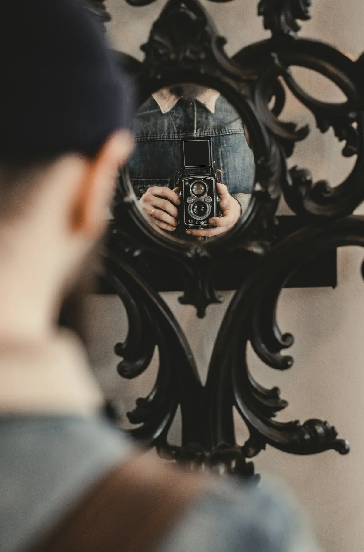 Selfie smartphone mirror portrait