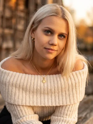 Moody Editorial · Rustic Warmth